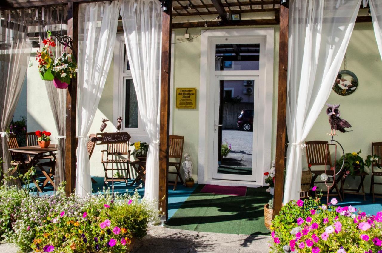 Trubarjev Art Boutique Hotel Lasko Bagian luar foto