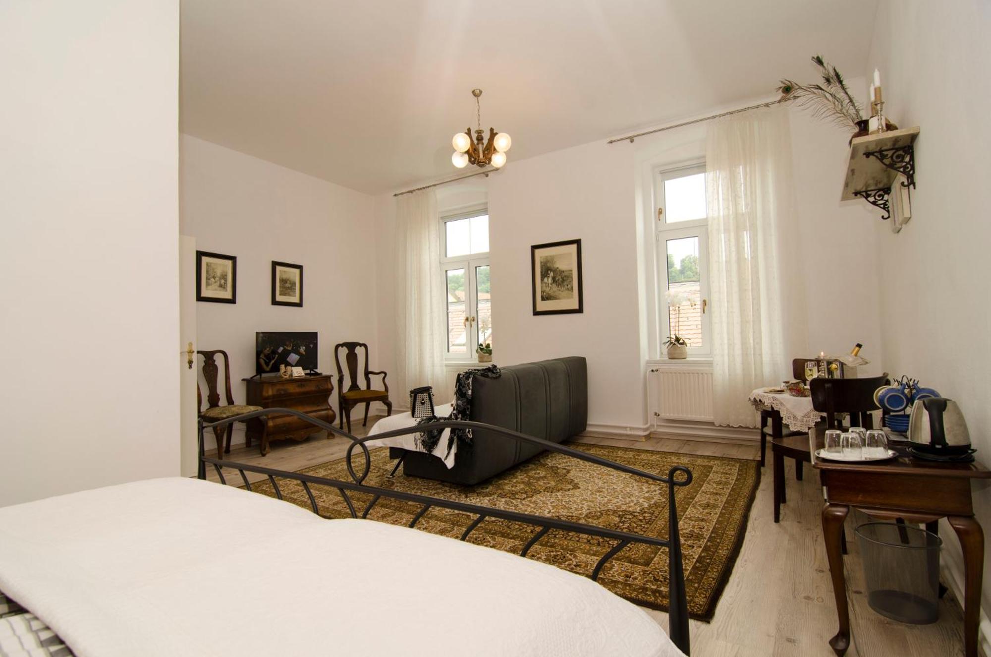 Trubarjev Art Boutique Hotel Lasko Ruang foto