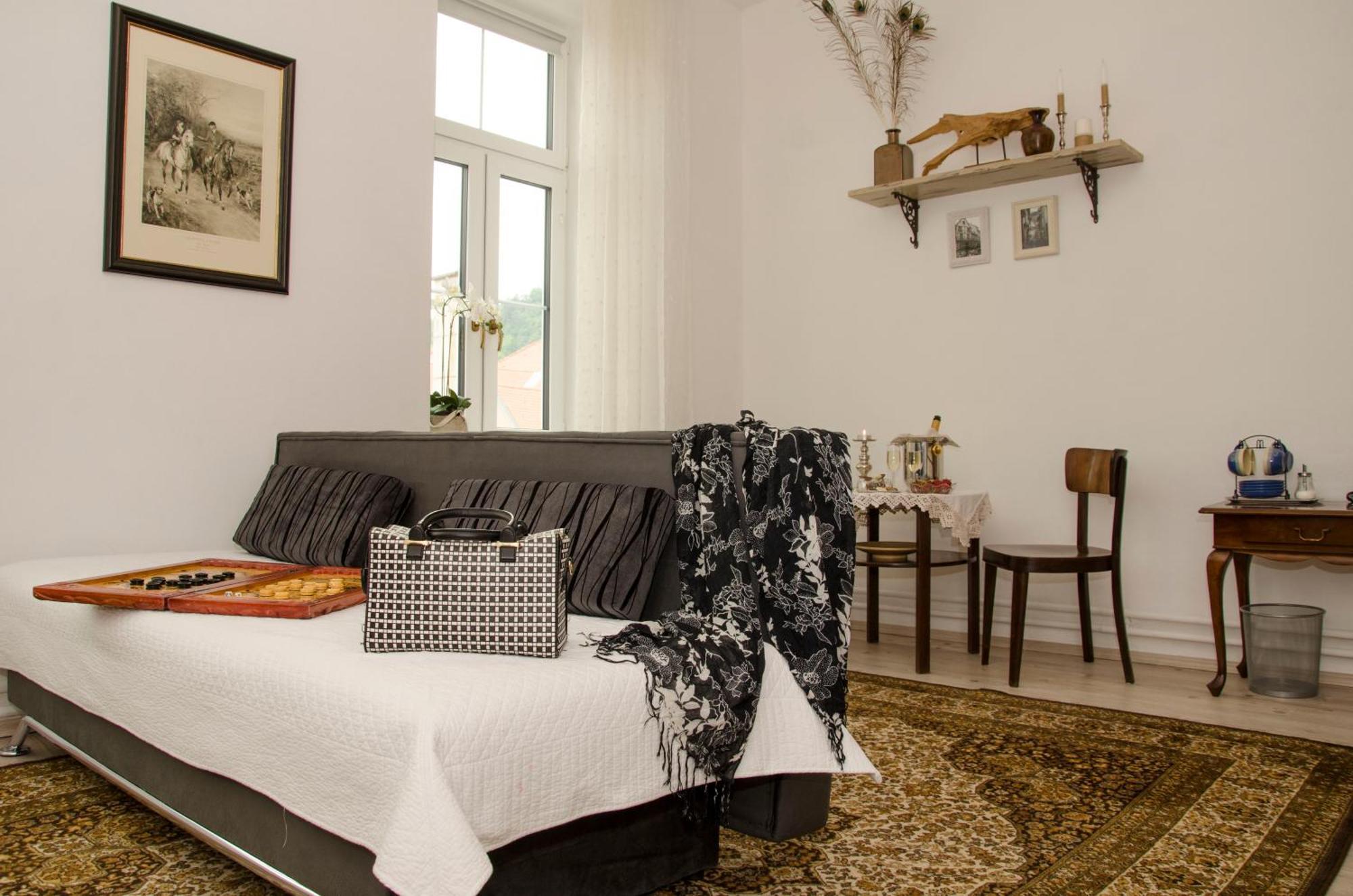 Trubarjev Art Boutique Hotel Lasko Ruang foto