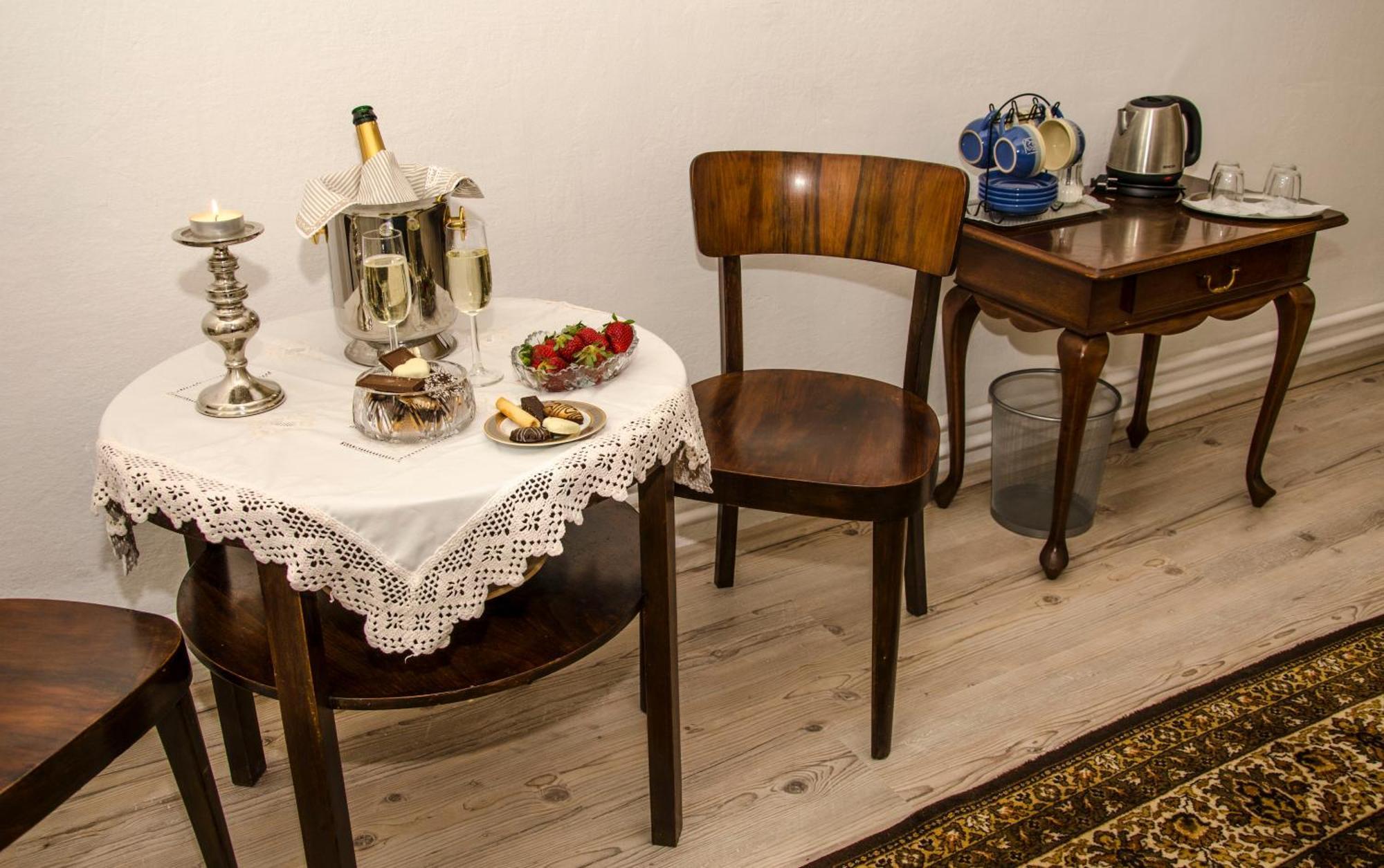 Trubarjev Art Boutique Hotel Lasko Ruang foto